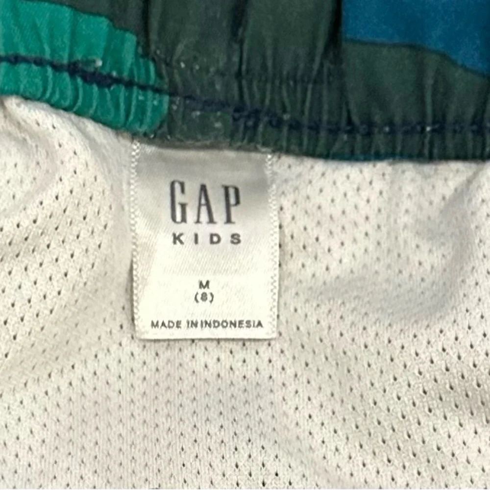 GAP Kids Blue & Green Camo Swim Shorts. Boys Medium (8)